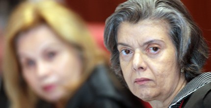 Ministra Cármen Lúcia preside sessão de encerramento do 1º semestre do TSE