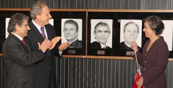 Aposição de fotos de ex-presidentes do TSE na galeria de ex-presidente. Evento aconteceu no dia ...