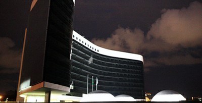 Fachada da nova sede do TSE à noite. Foto:Nelson Jr./Asics/TSE.