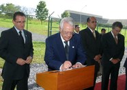 Foto do lançamento da pedra fundamental da nova sede do TSE - 5/12/2005.