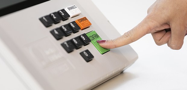 Urna eletrônica 2022 - FotoAlejandroZambrana