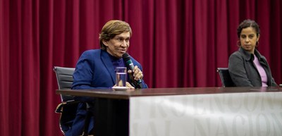 XXI Codeje: cantora com deficiência visual, voz da urna eletrônica, fala sobre inclusão de PcDs ...