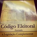 Capa do Código Eleitoral Anotado e Legislação Complementar - 2ª Edição ano 2004.