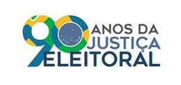 Logo comemorativa aos 90 anos da Justiça Eleitoral, com numeral 90 colorido com as cores da band...