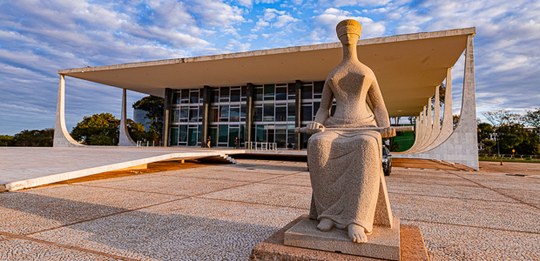 Foto da fachada da sede do Supremo Tribunal Federal (STF)