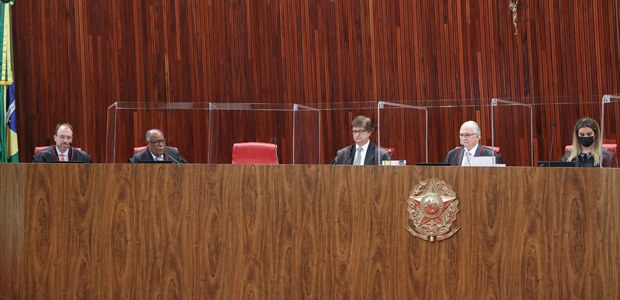 Sessão do TSE - 12.04.2022