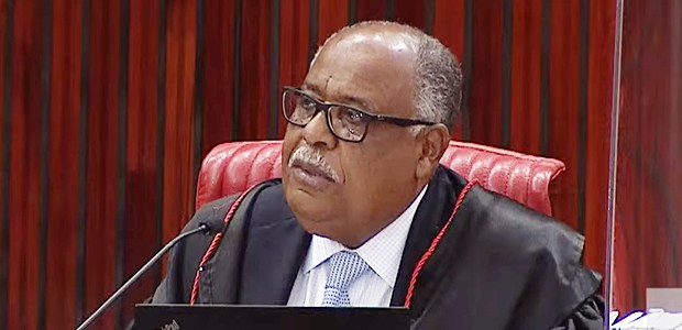 Sessão do TSE - 19.04.2022