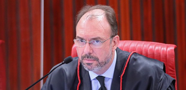 Sessão plenária do TSE - 24.05.2022