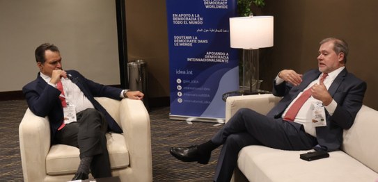 TSE defende integridade do voto e regras rígidas para IA em seminário internacional