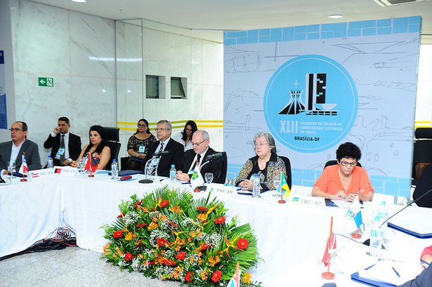 XLII Encontro do Colégio de Corregedores do Brasil XLII Encontro do Colégio de Corregedores do Brasil